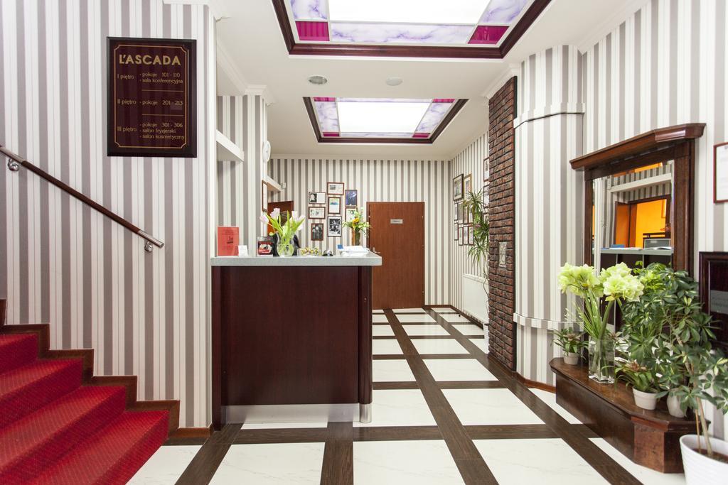 L'Ascada Hotel Śrem Esterno foto
