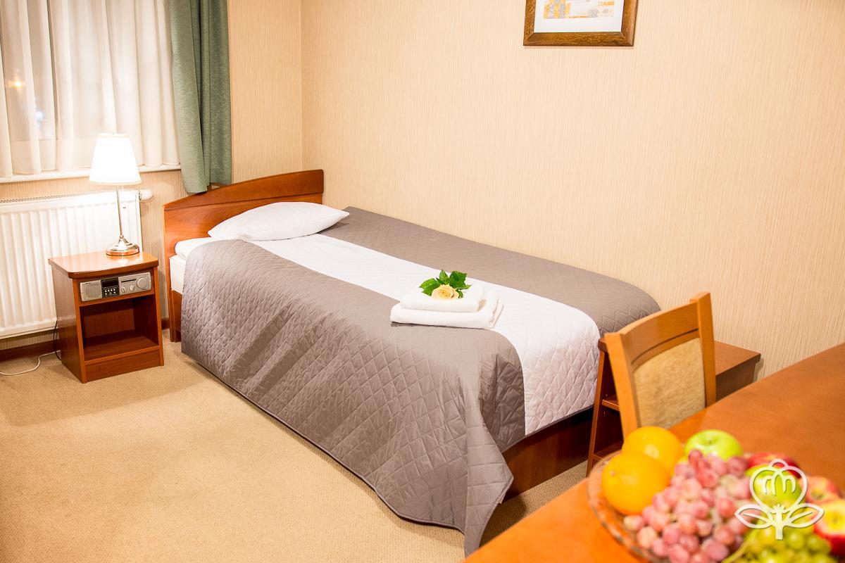 L'Ascada Hotel Śrem Esterno foto